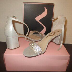 Nina Edria - FY True Silver Reflection Heel - 7.5M - NIB
